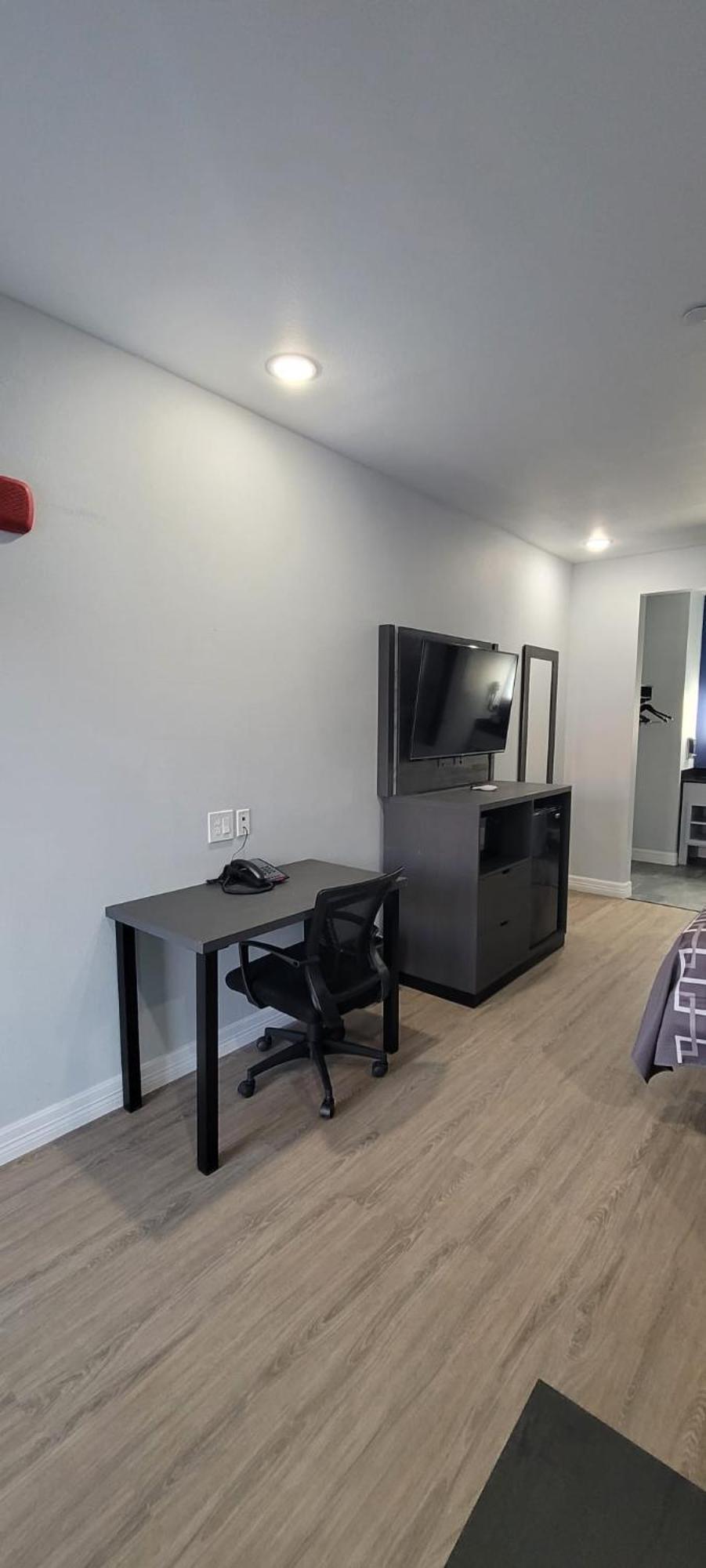Platinum Inn 99 And Morton Ranch Кейти Екстериор снимка